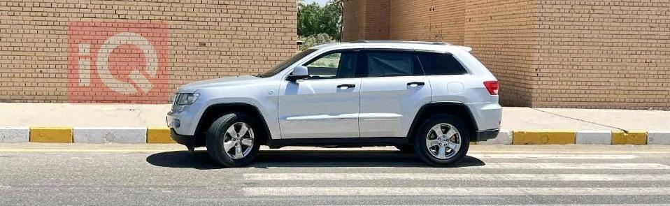 جیپ گراند شیرۆکی